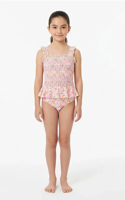 Girls Ruffle Strap Smocking One-Piece Swimsuit (2)_结果