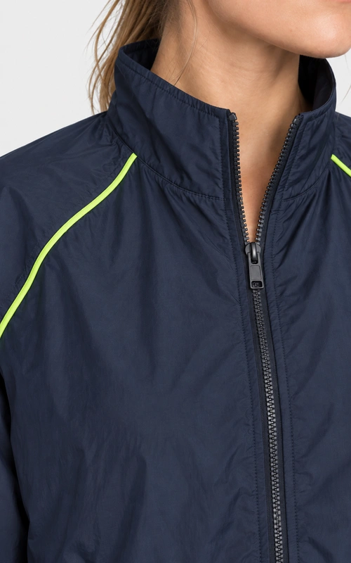 Women’s Contrast Piping Lightweight Zip Windbreaker - photo 3